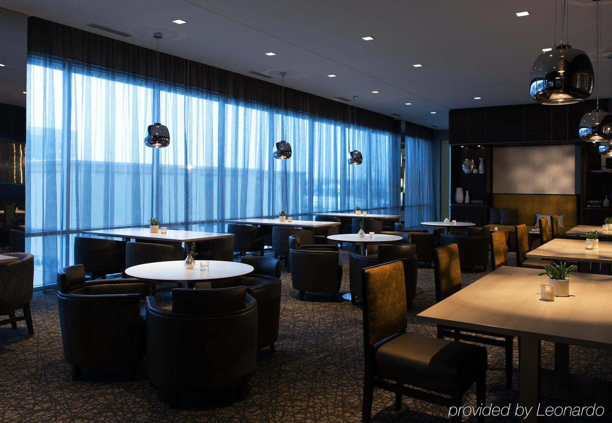 Ac Hotel Cincinnati At Liberty Center Уэст-Честер Экстерьер фото