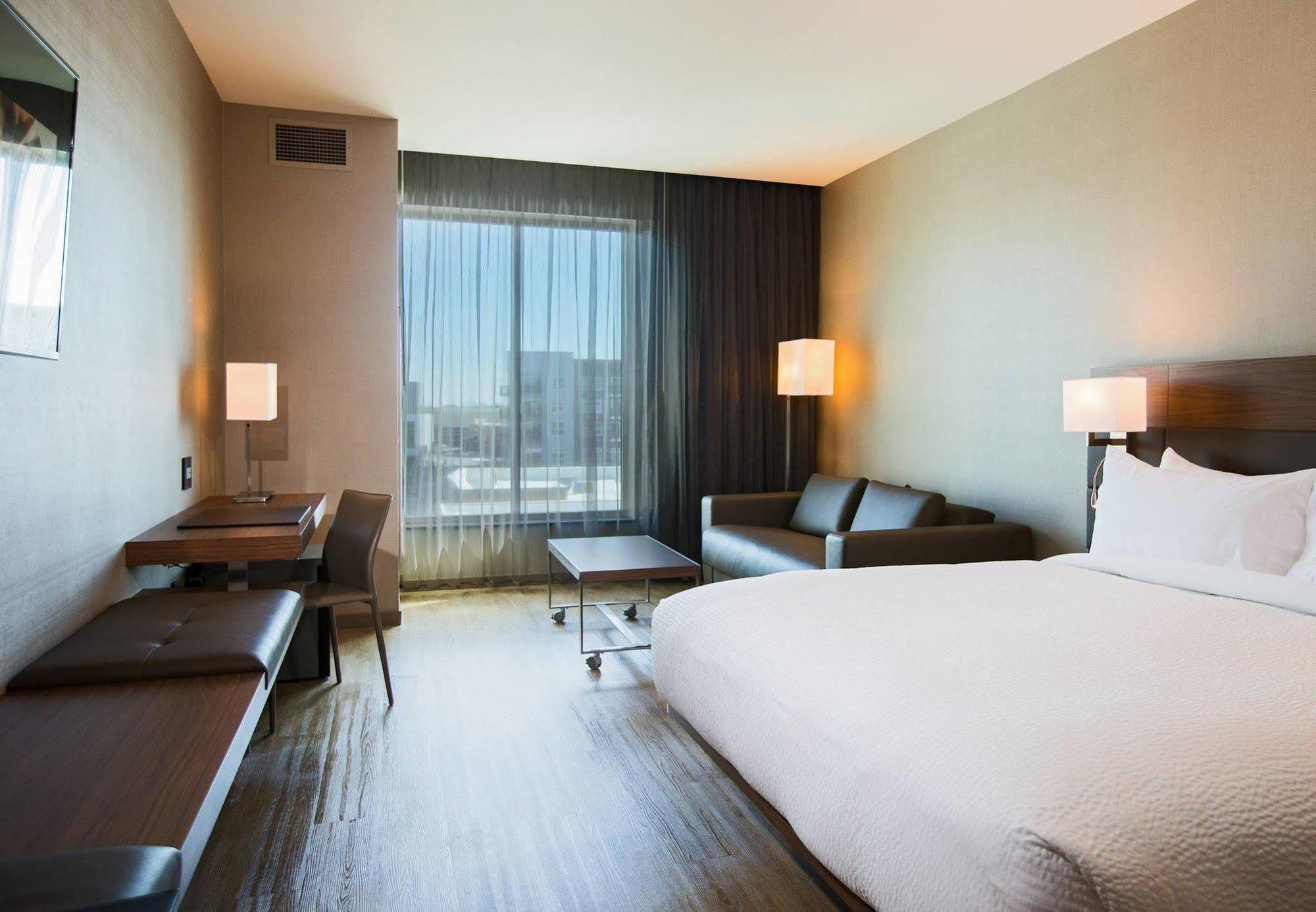 Ac Hotel Cincinnati At Liberty Center Уэст-Честер Экстерьер фото